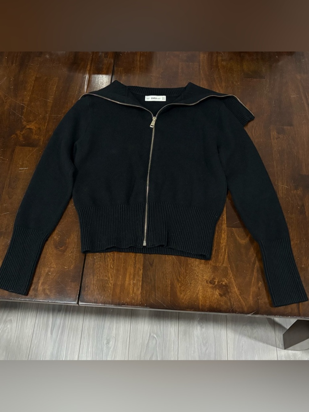 ZARA Black w/ Gold Zipper Spread Collar Sweater Women's Size M